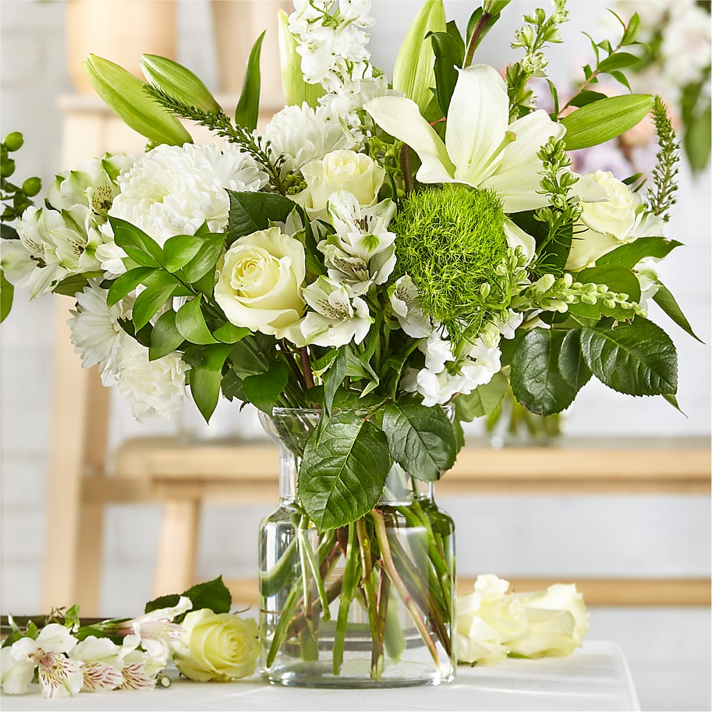 Classic Ivory – A Florist Original – Randalls, Pleasanton CA